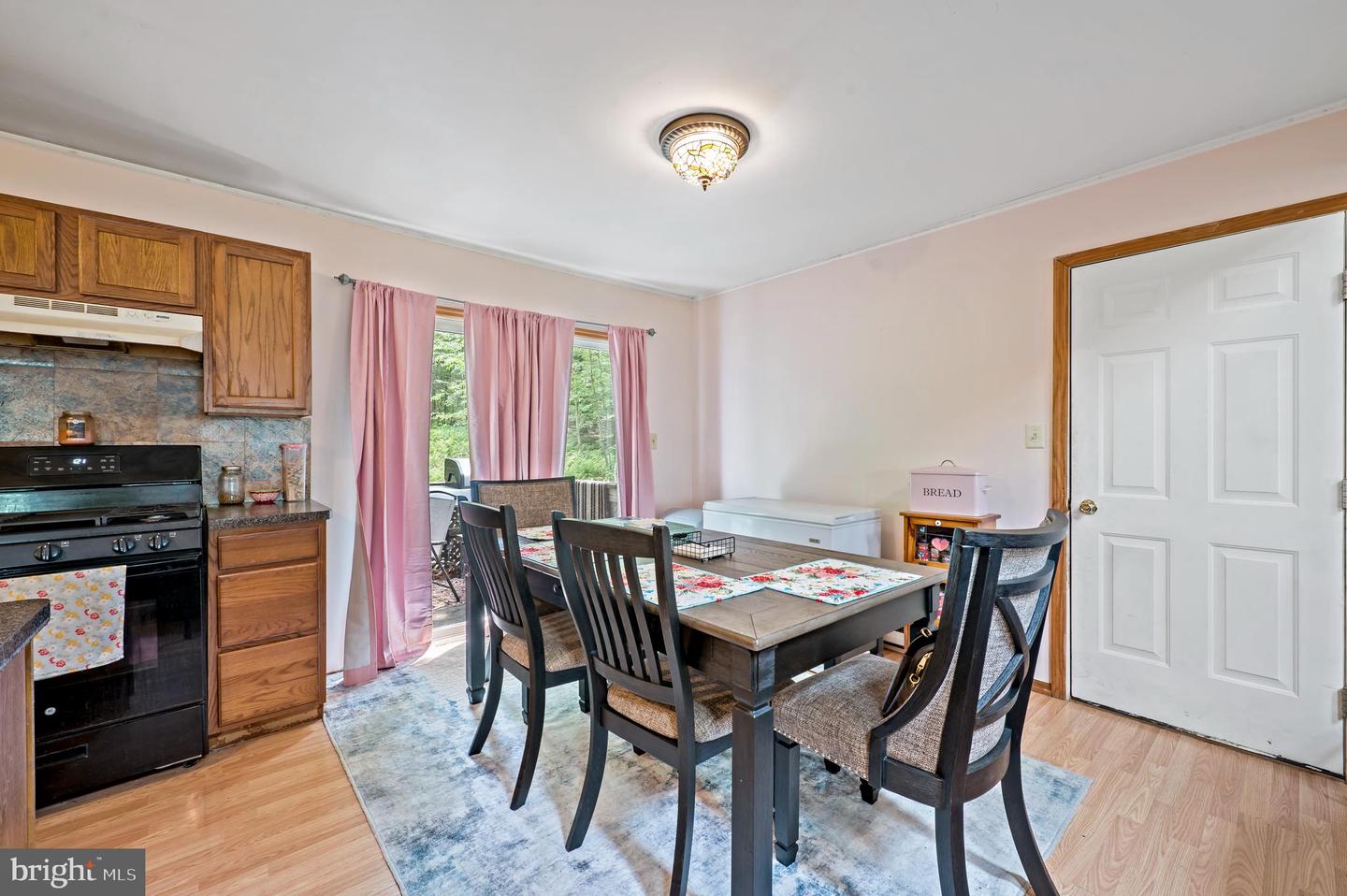 168 Chestnut Dr