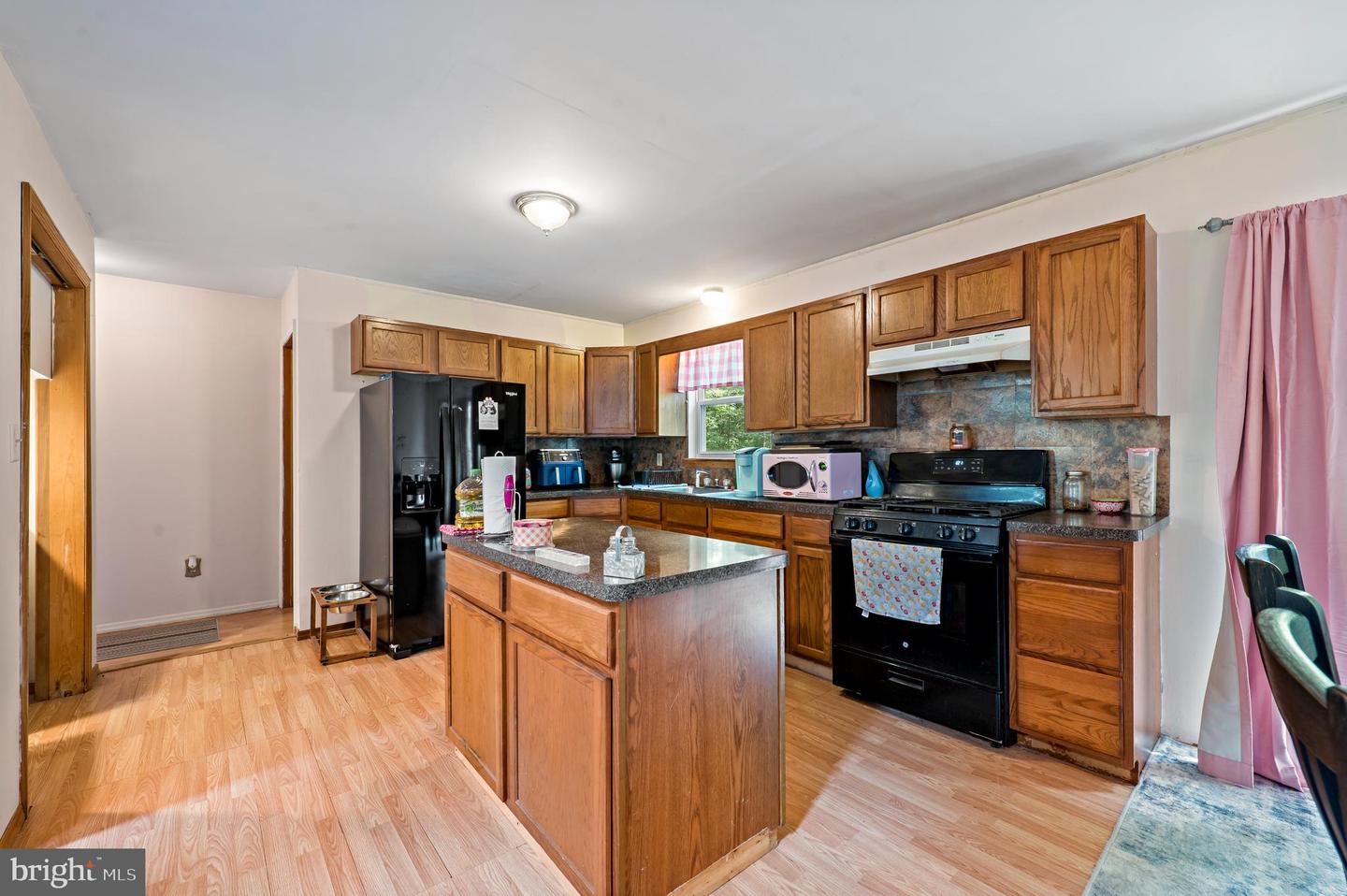 168 Chestnut Dr