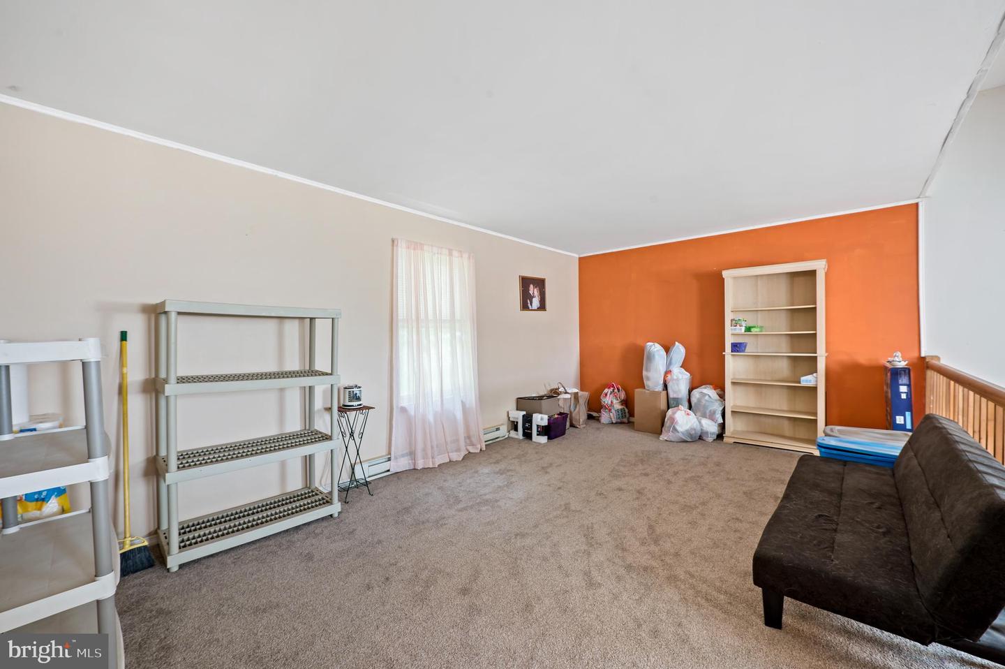 168 Chestnut Dr
