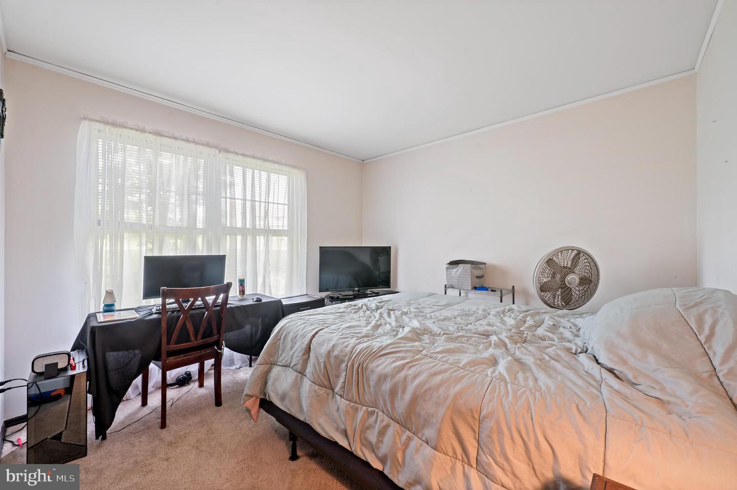 168 Chestnut Dr