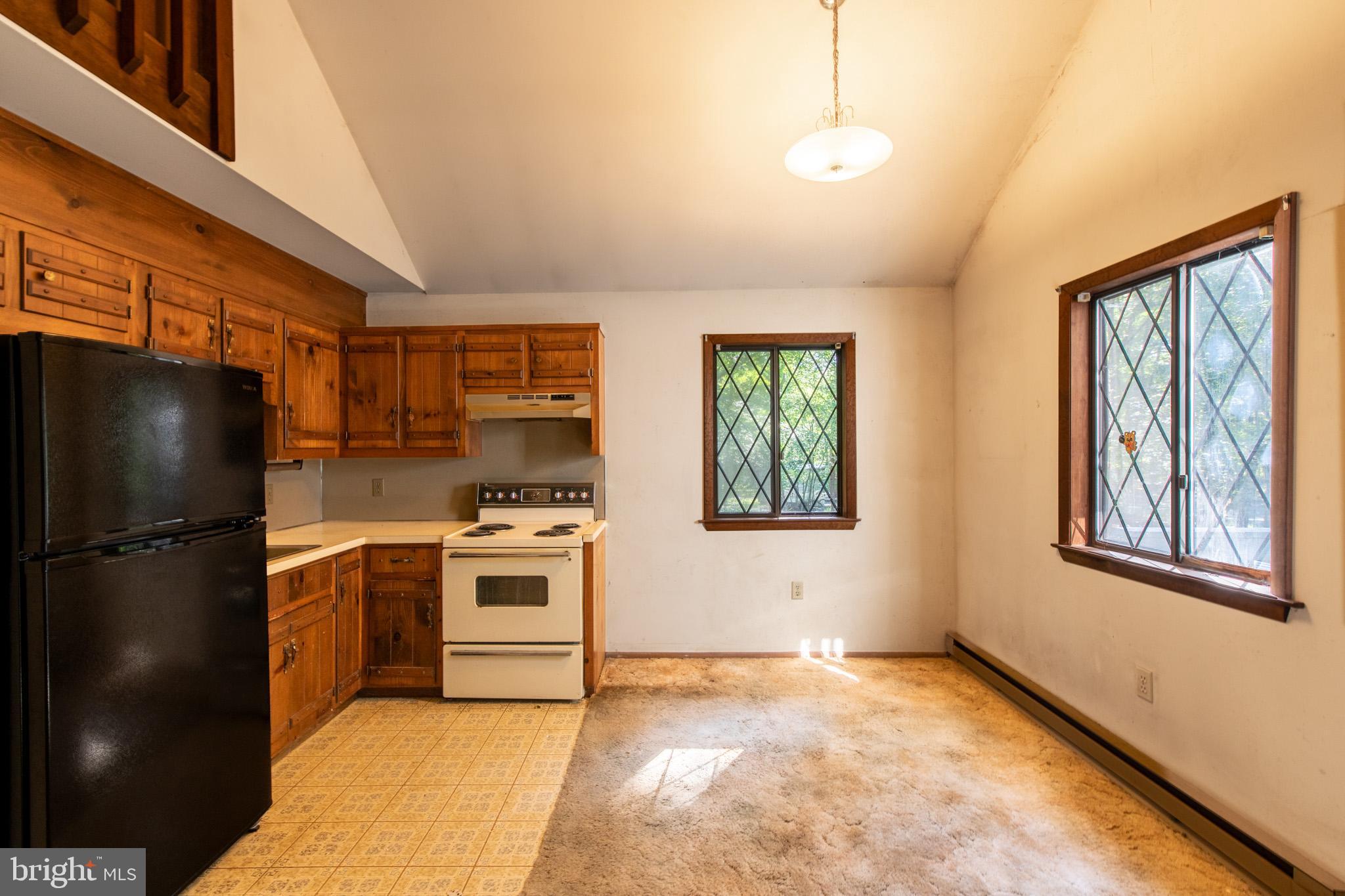 265 Squirrelwood COURT