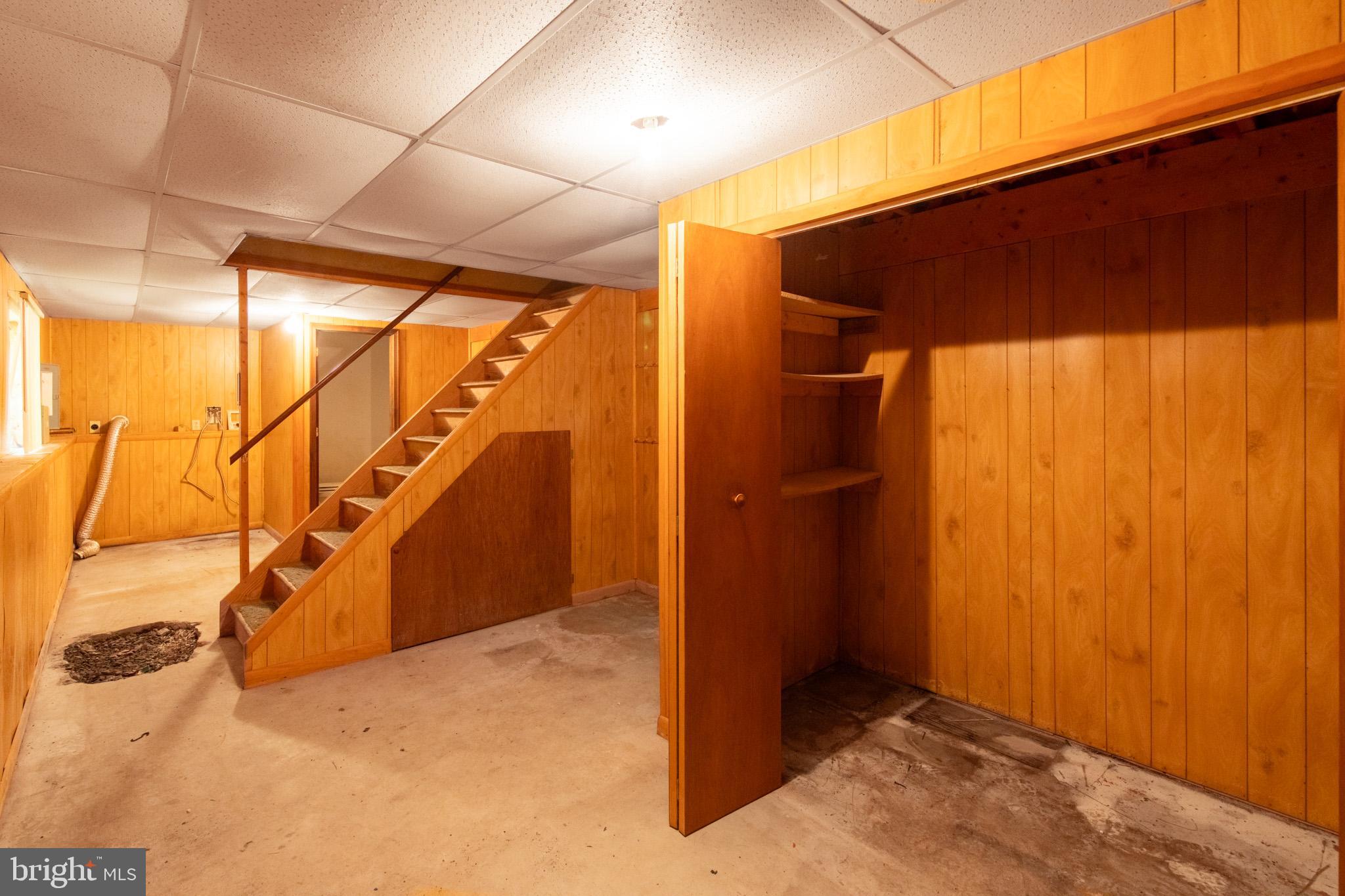 265 Squirrelwood COURT
