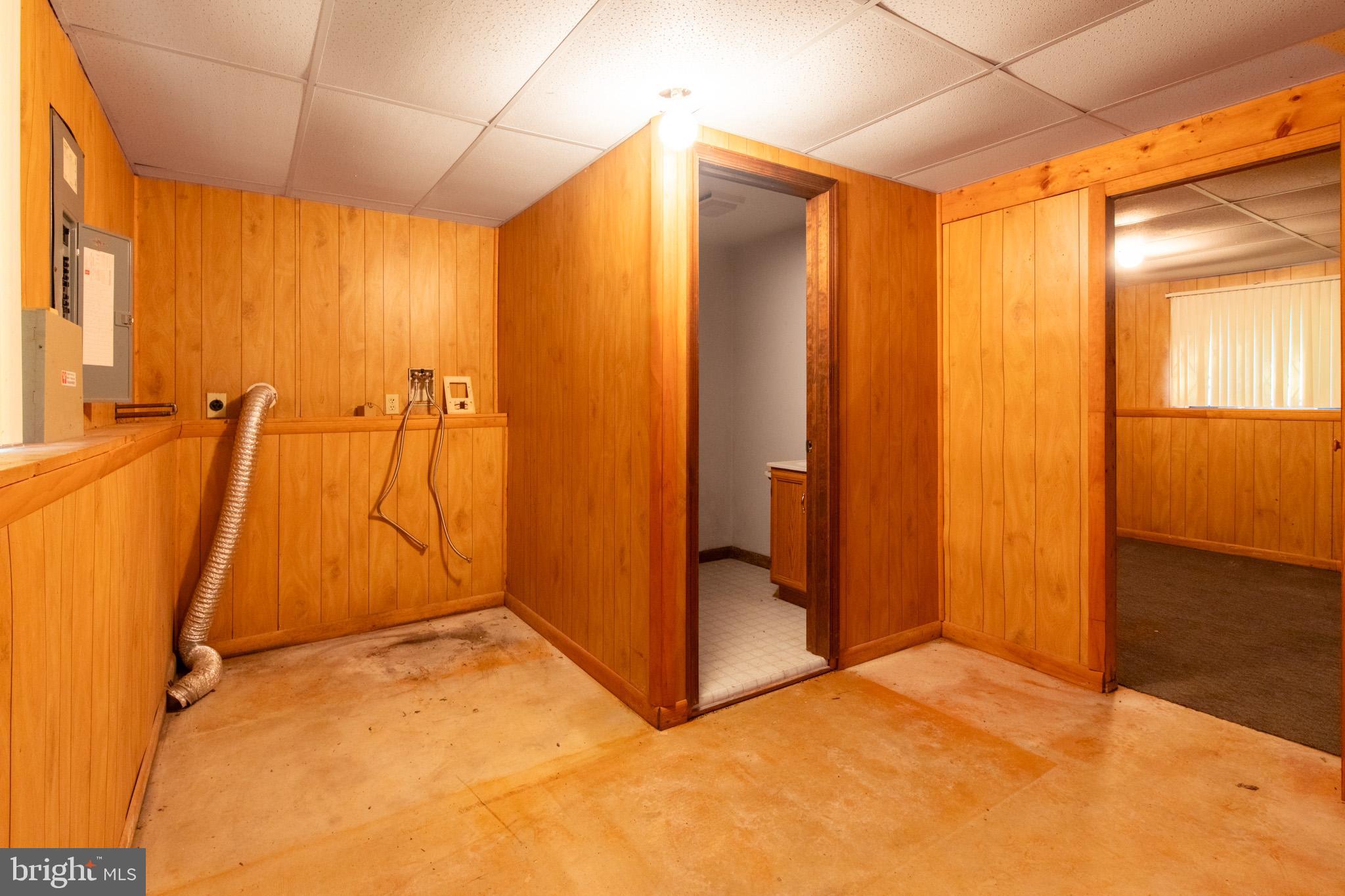 265 Squirrelwood COURT