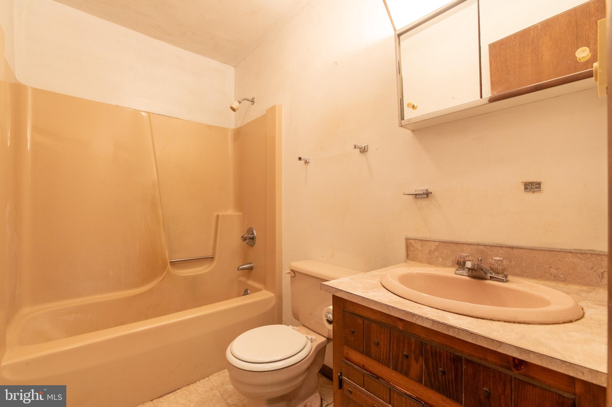 265 Squirrelwood COURT