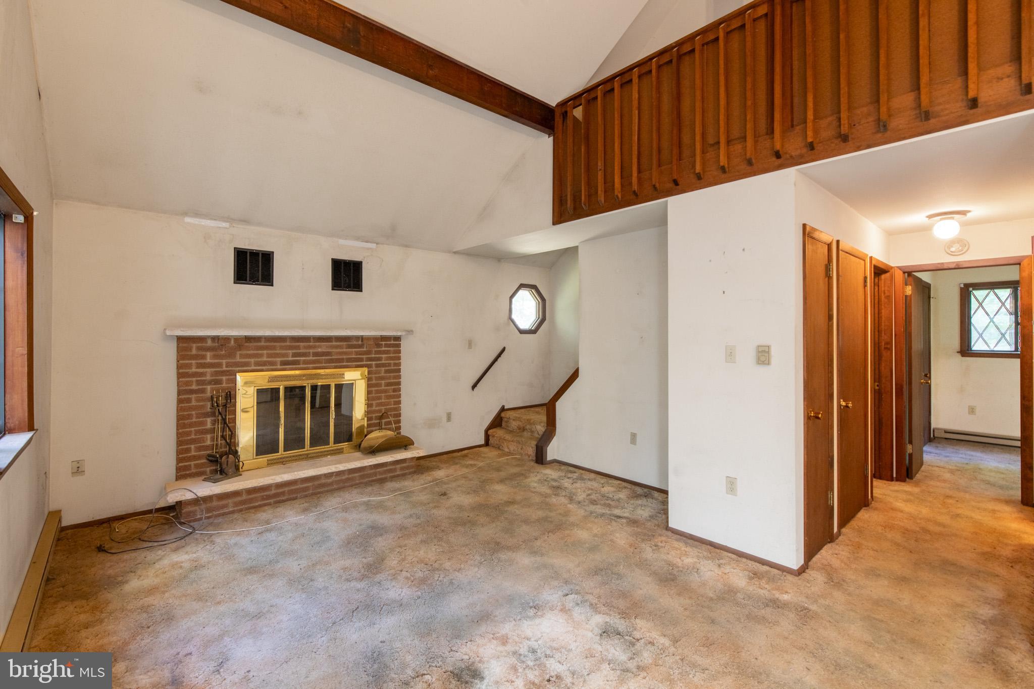 265 Squirrelwood COURT
