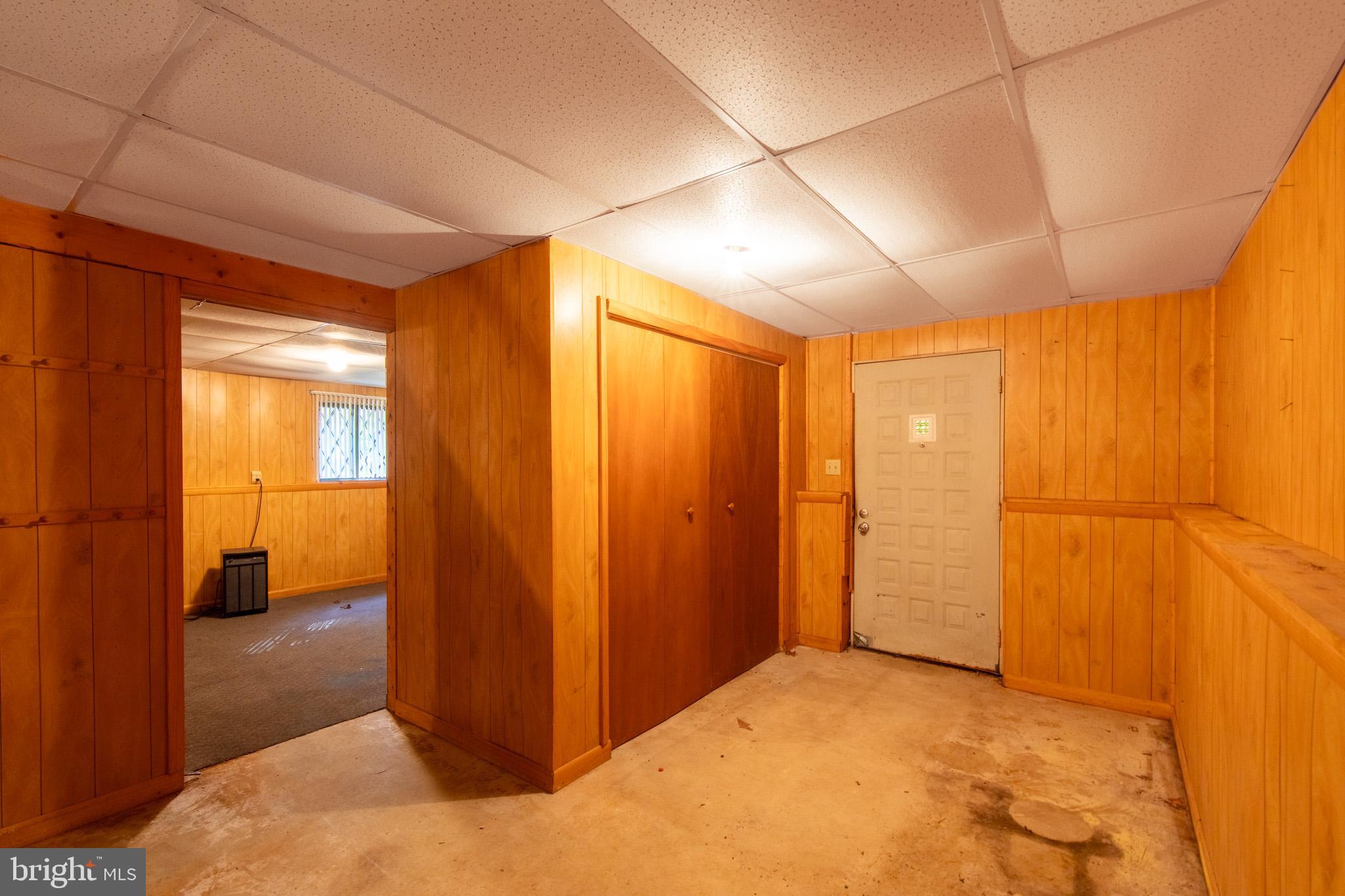265 Squirrelwood COURT