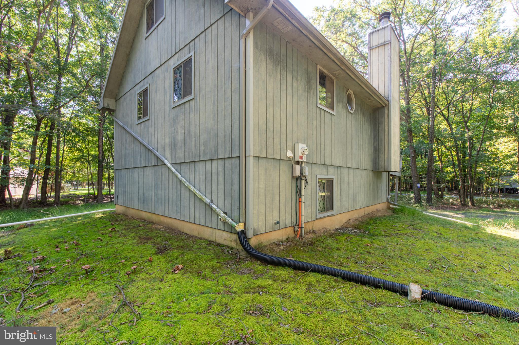 265 Squirrelwood COURT