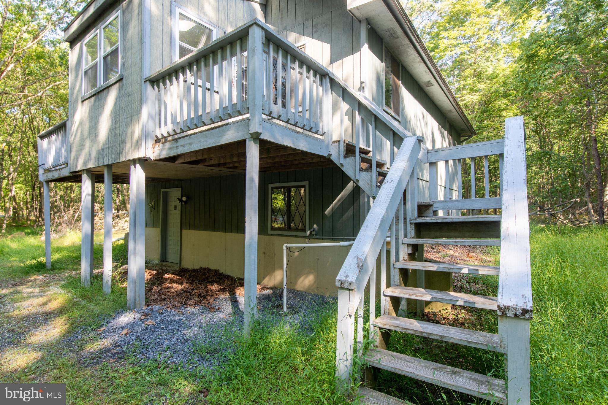 265 Squirrelwood COURT
