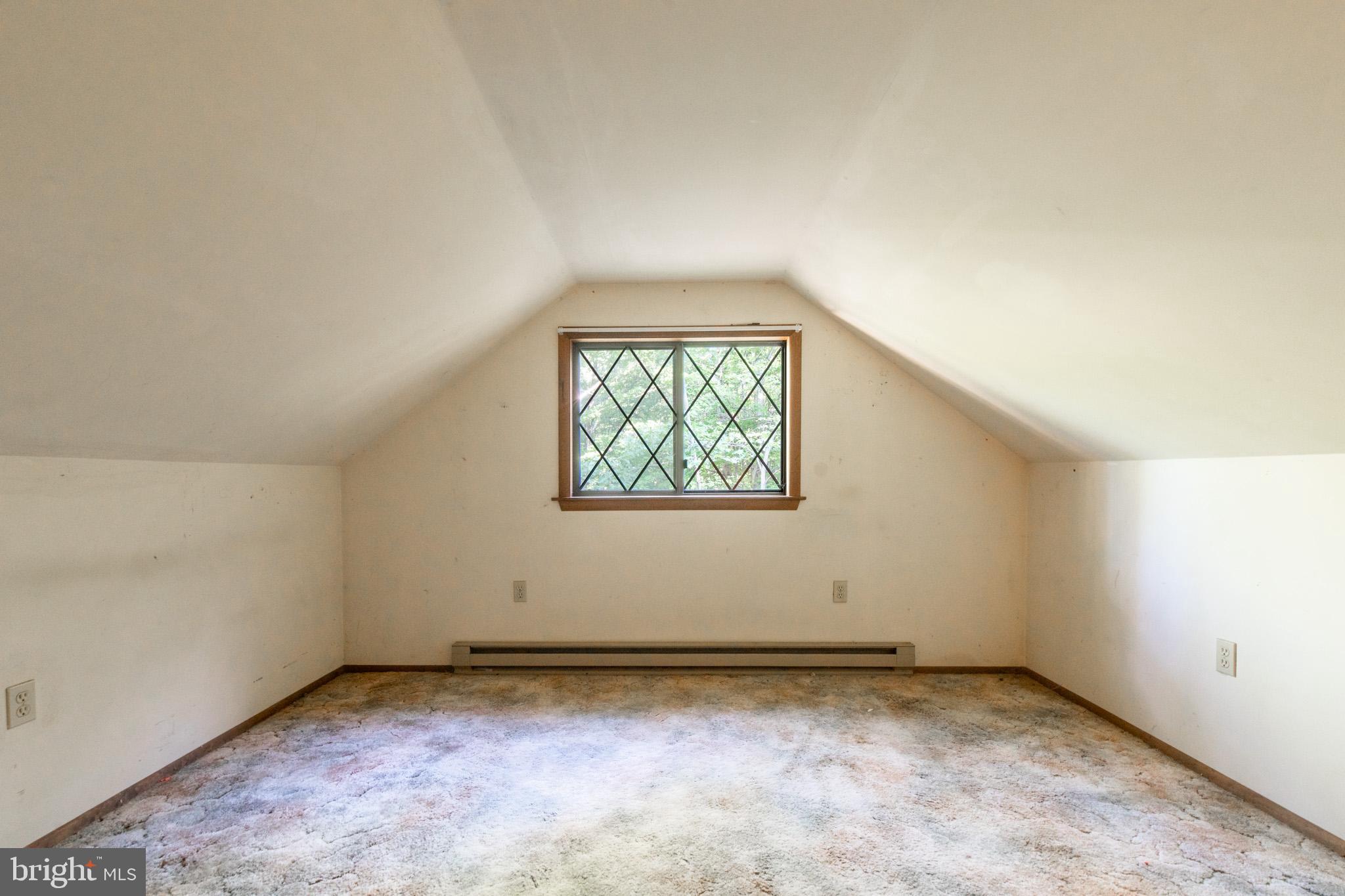 265 Squirrelwood COURT