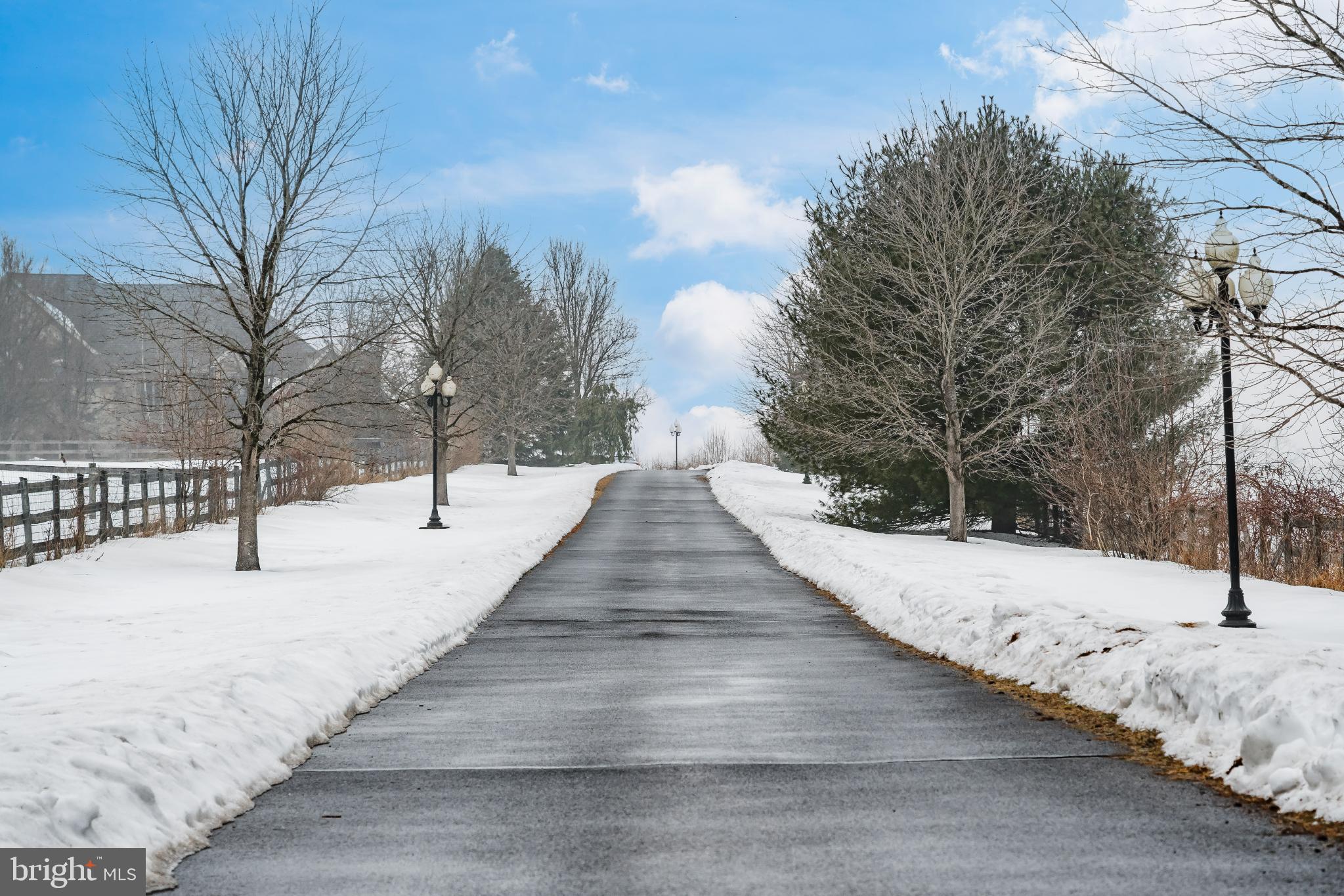 216 MERWINSBURG ROAD