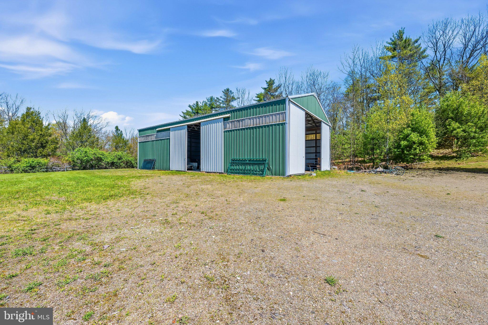 216 MERWINSBURG ROAD