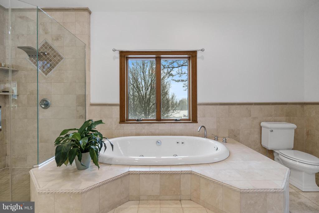 216 MERWINSBURG ROAD