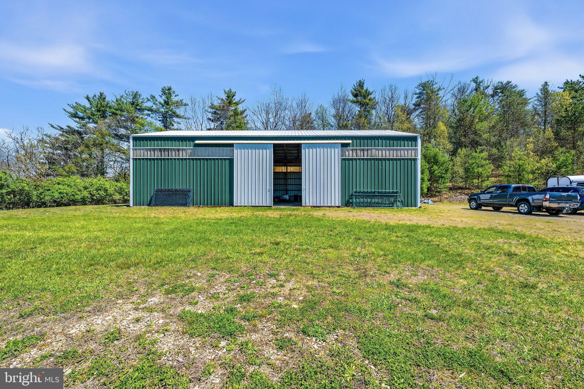 216 MERWINSBURG ROAD