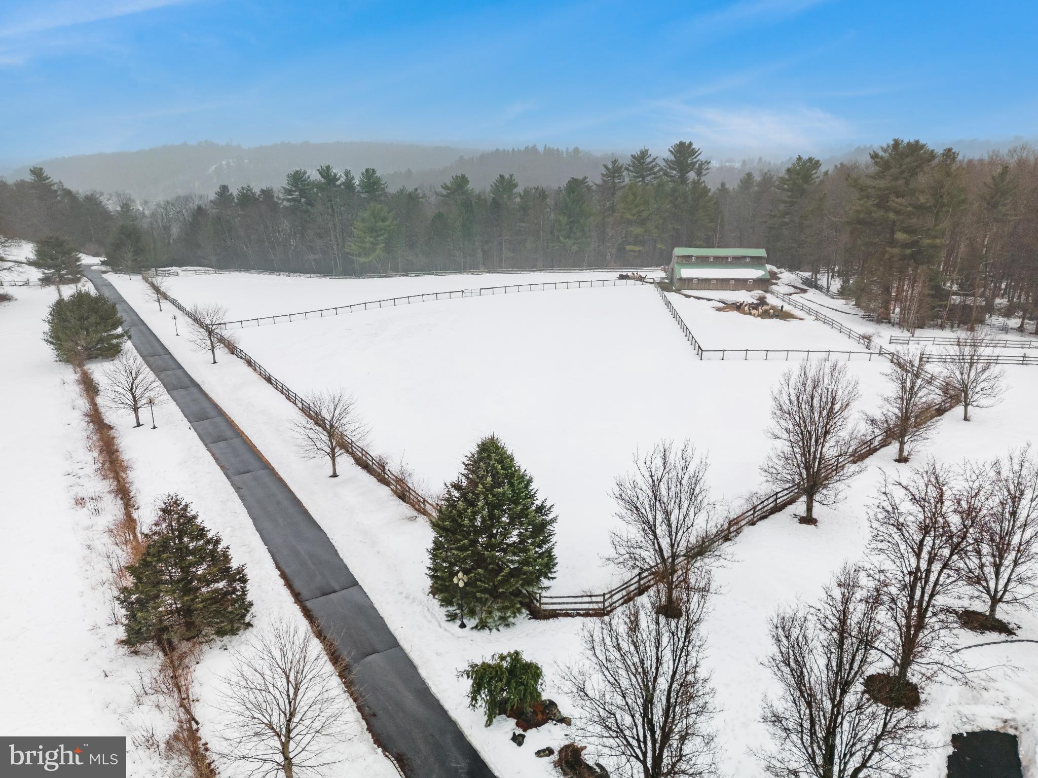 216 MERWINSBURG ROAD