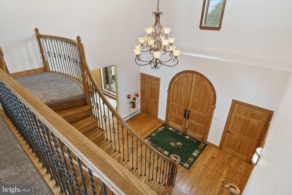216 MERWINSBURG ROAD