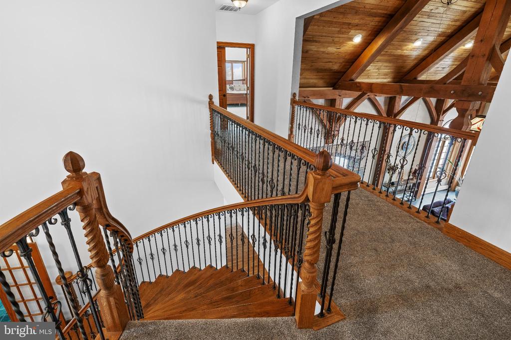 216 MERWINSBURG ROAD