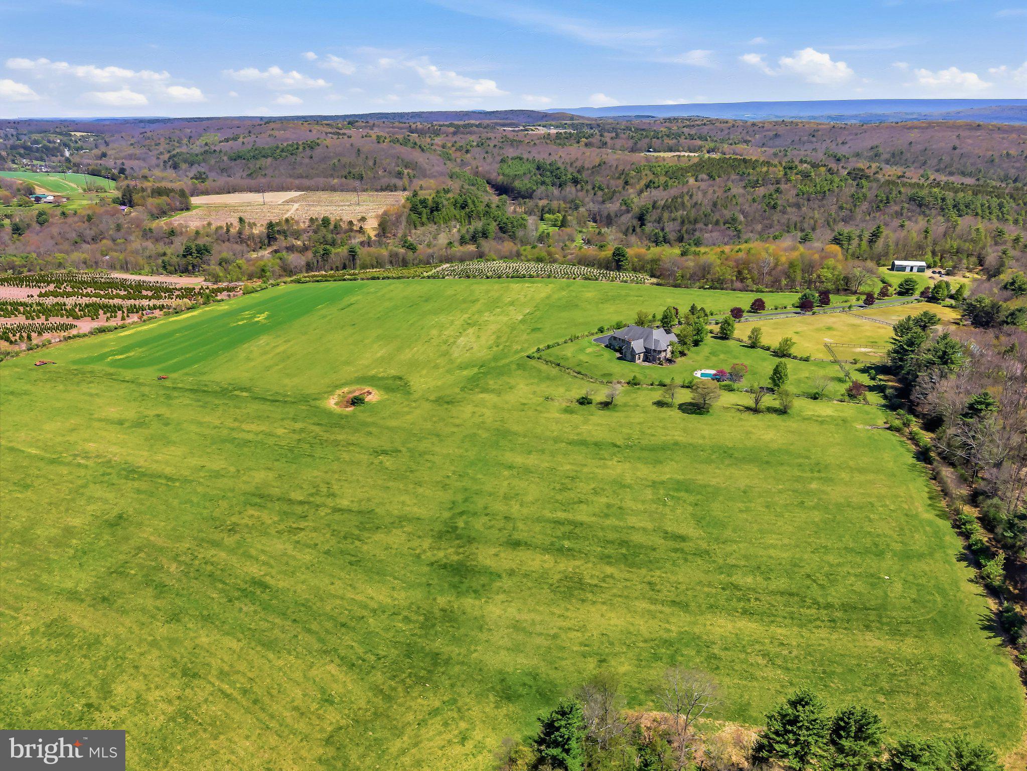 216 MERWINSBURG ROAD