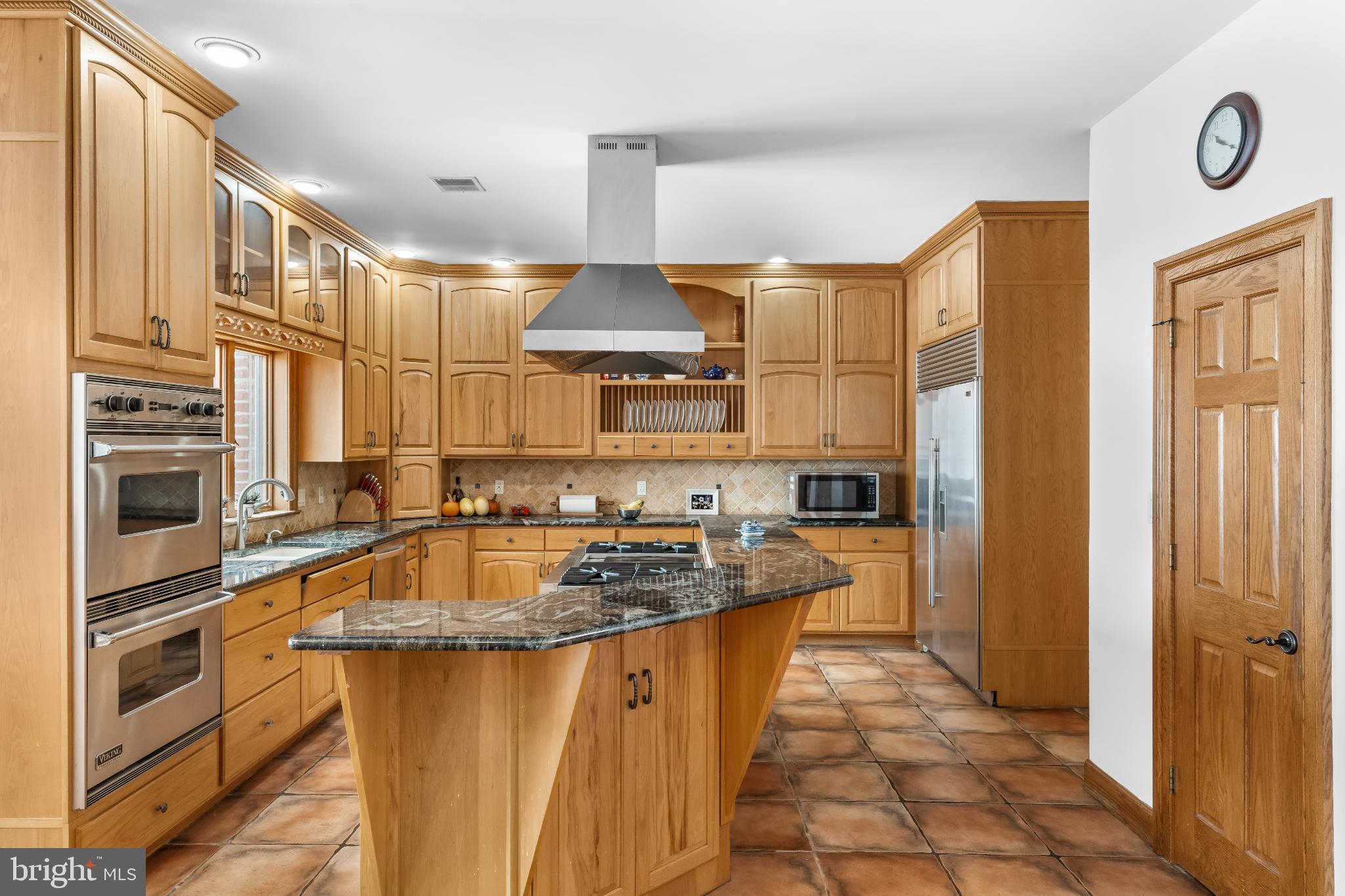 216 MERWINSBURG ROAD