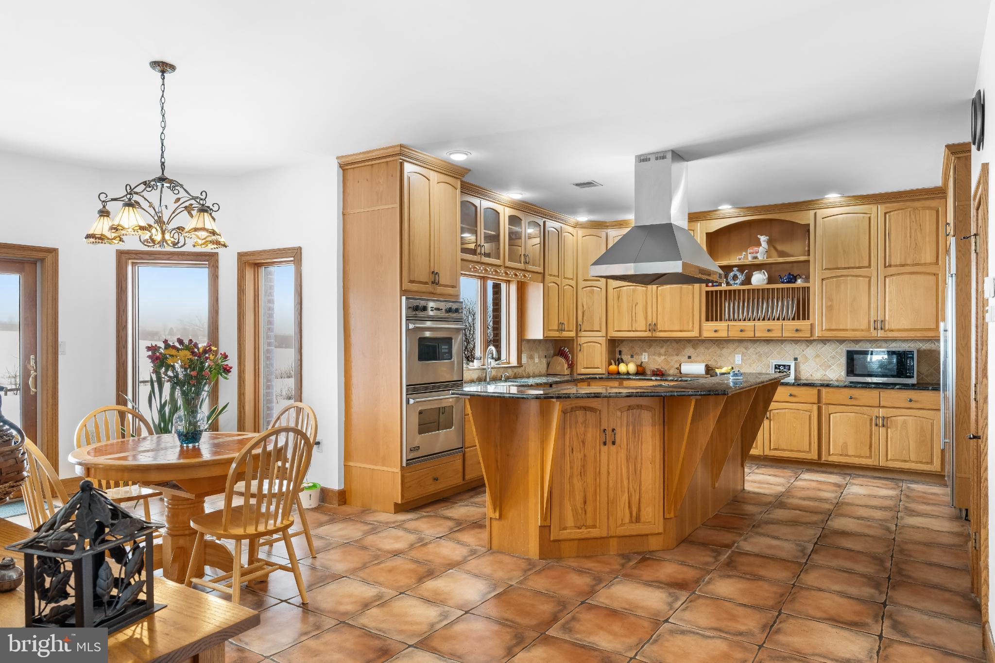 216 MERWINSBURG ROAD