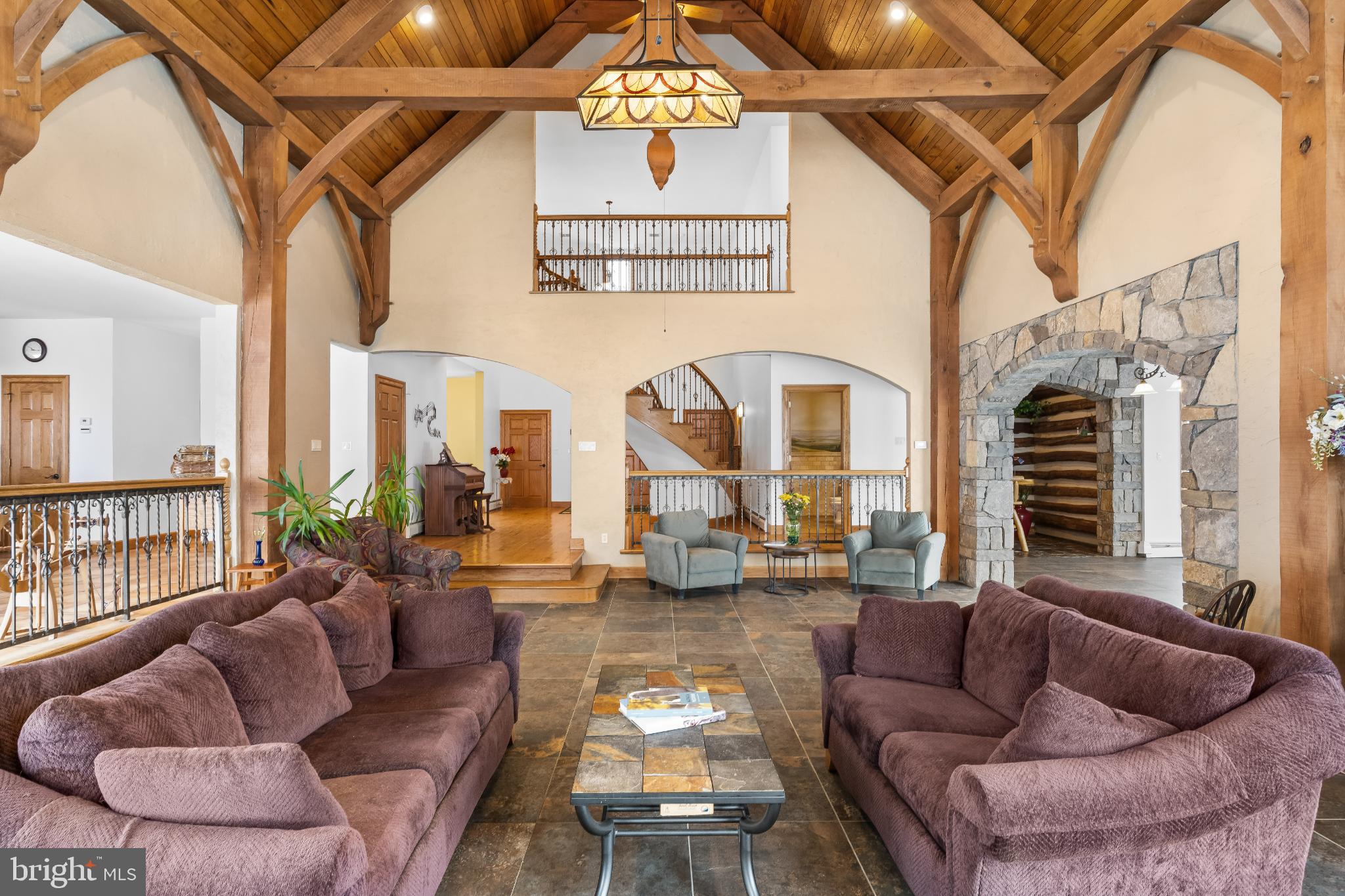 216 MERWINSBURG ROAD