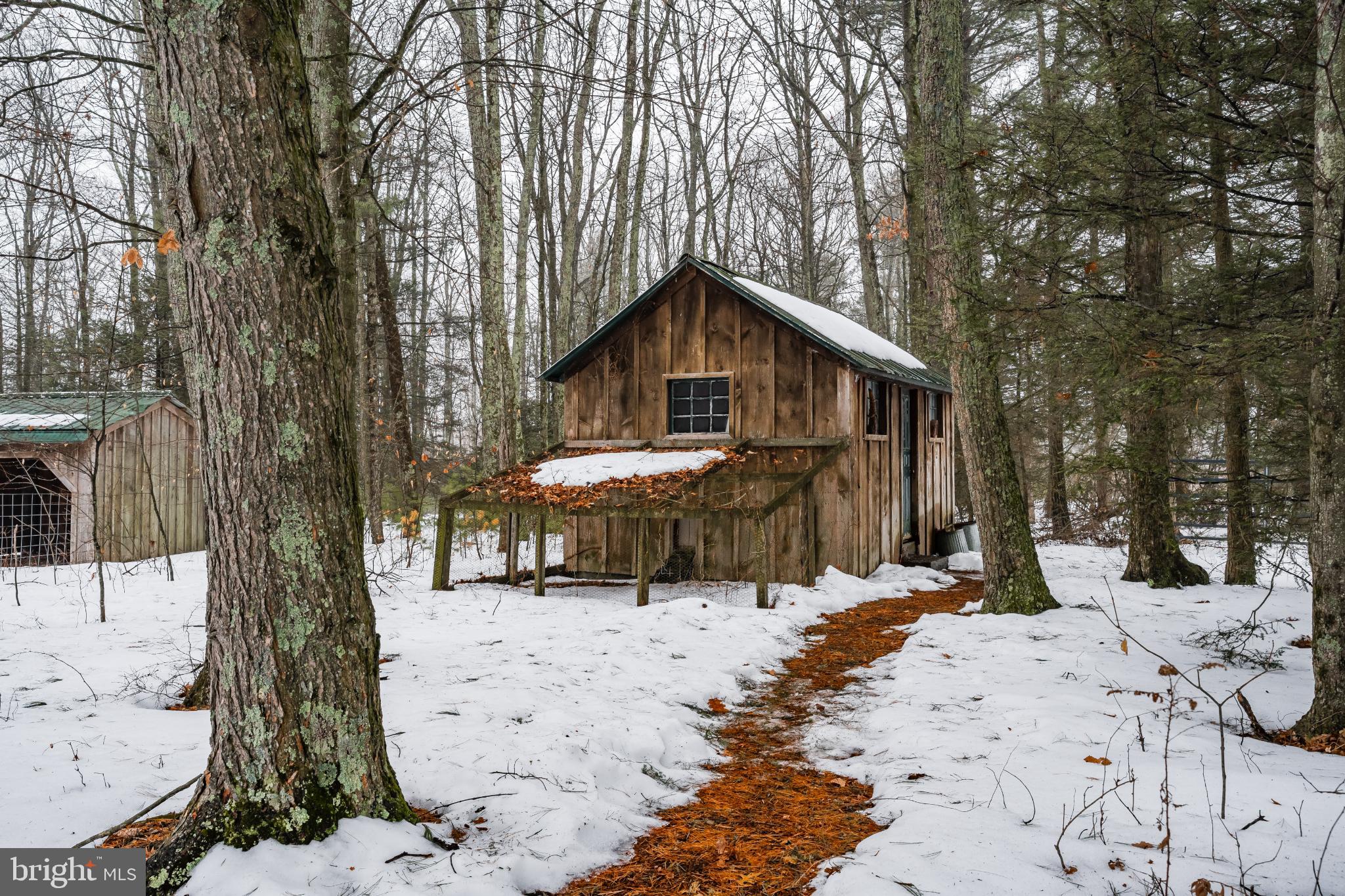 216 MERWINSBURG ROAD