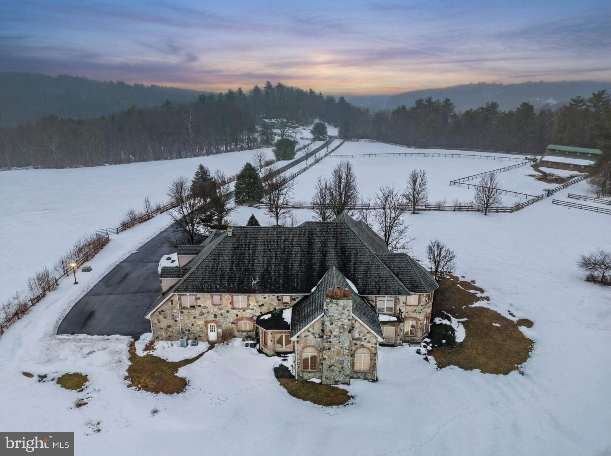 216 MERWINSBURG ROAD