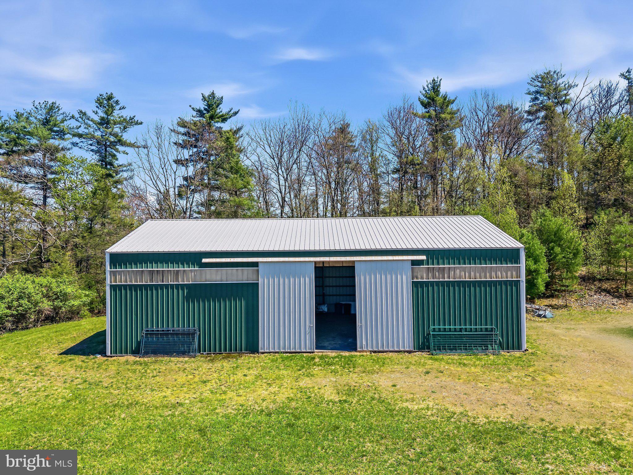 216 MERWINSBURG ROAD