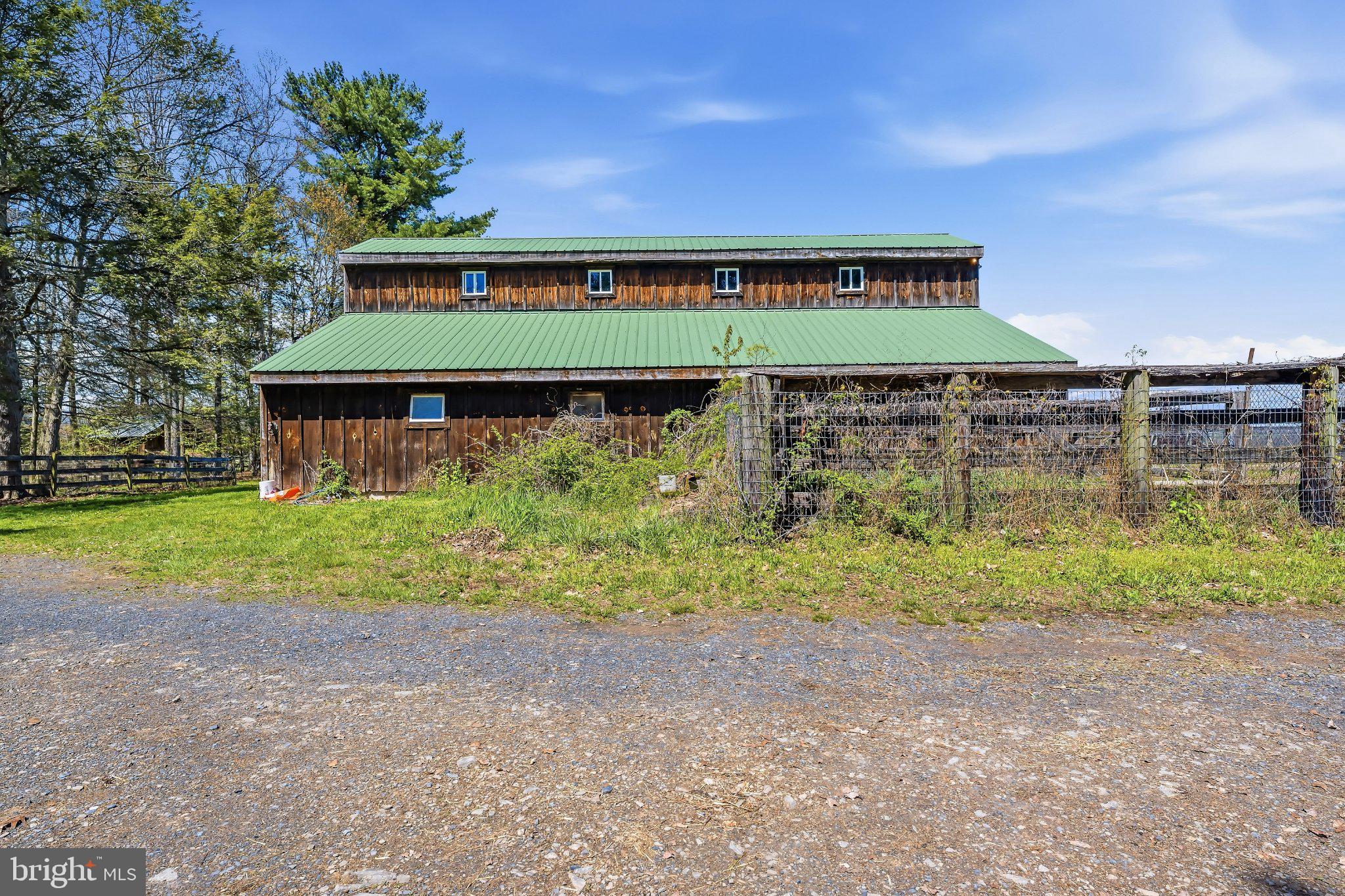 216 MERWINSBURG ROAD