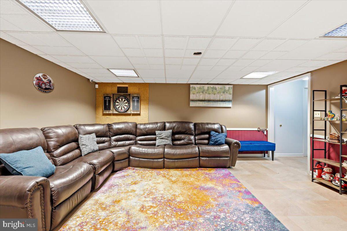 164 CHESTNUT OAK DRIVE