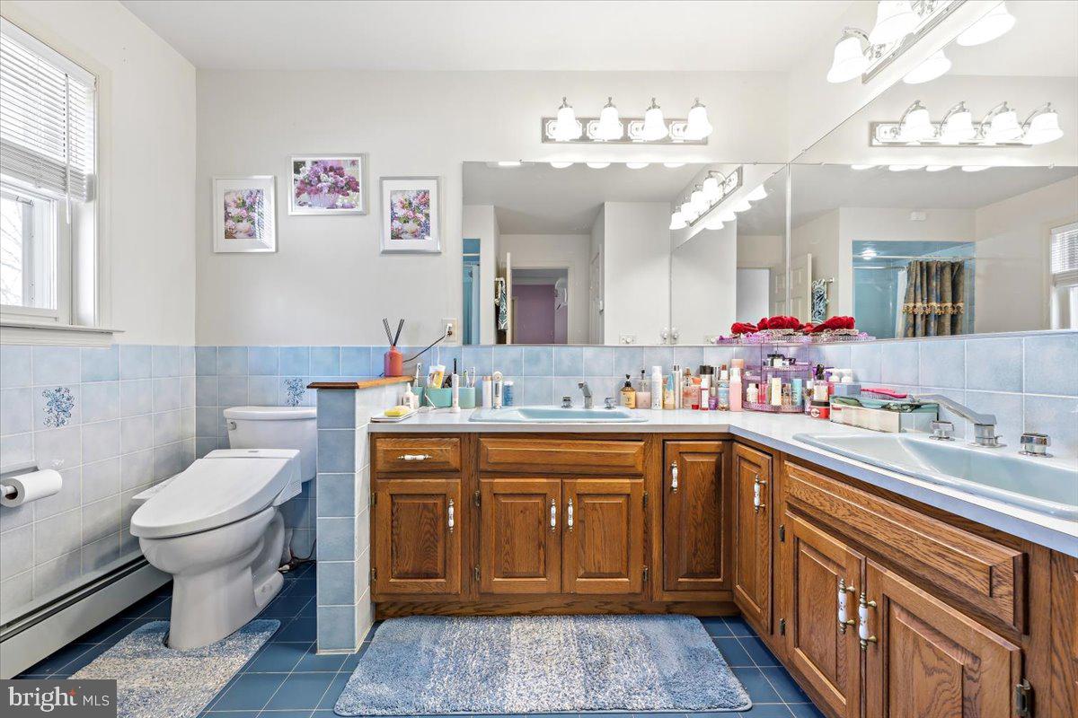 164 CHESTNUT OAK DRIVE