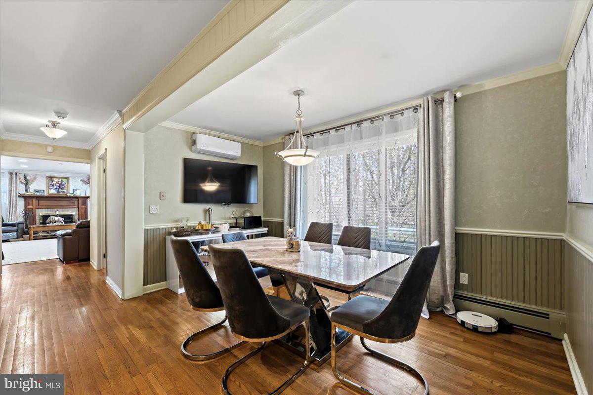 164 CHESTNUT OAK DRIVE