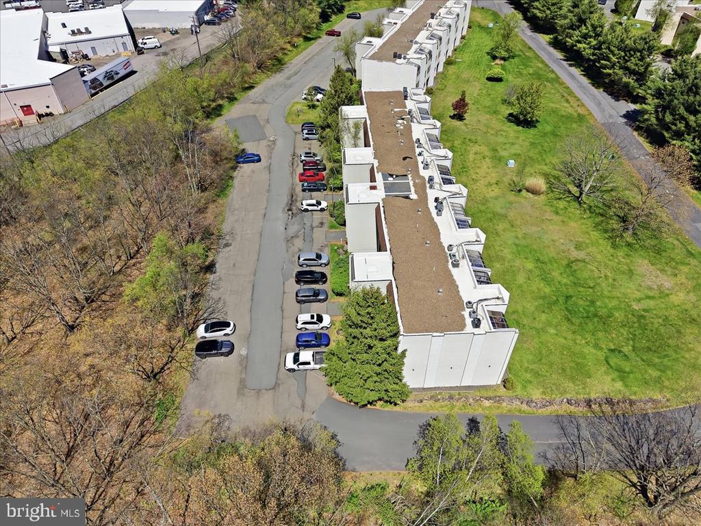 146 FOXFIRE DRIVE 307