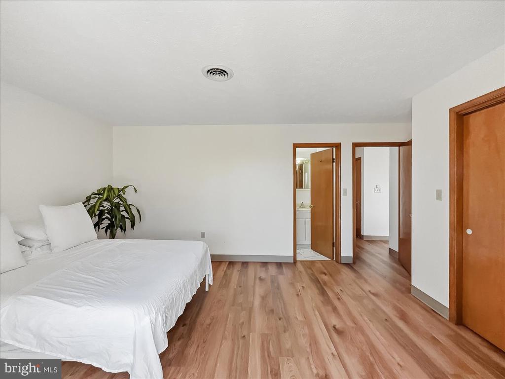 146 FOXFIRE DRIVE 307