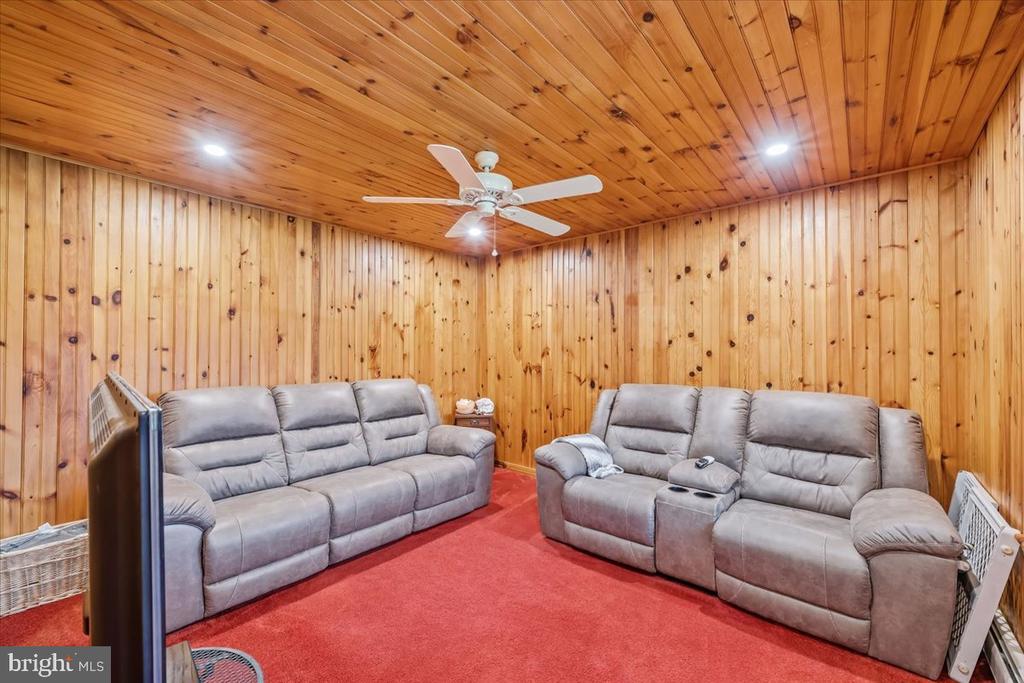 163 MULBERRY LANE