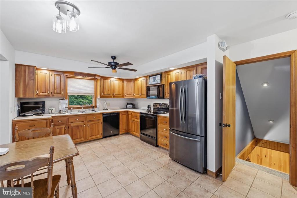 163 MULBERRY LANE