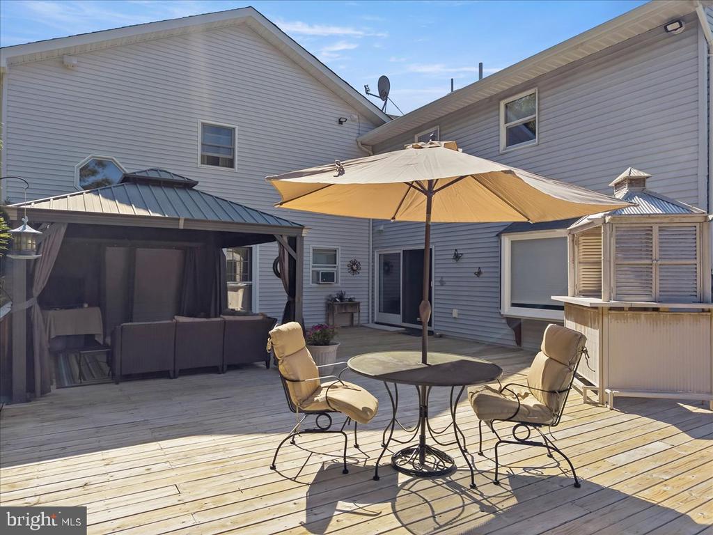 163 MULBERRY LANE