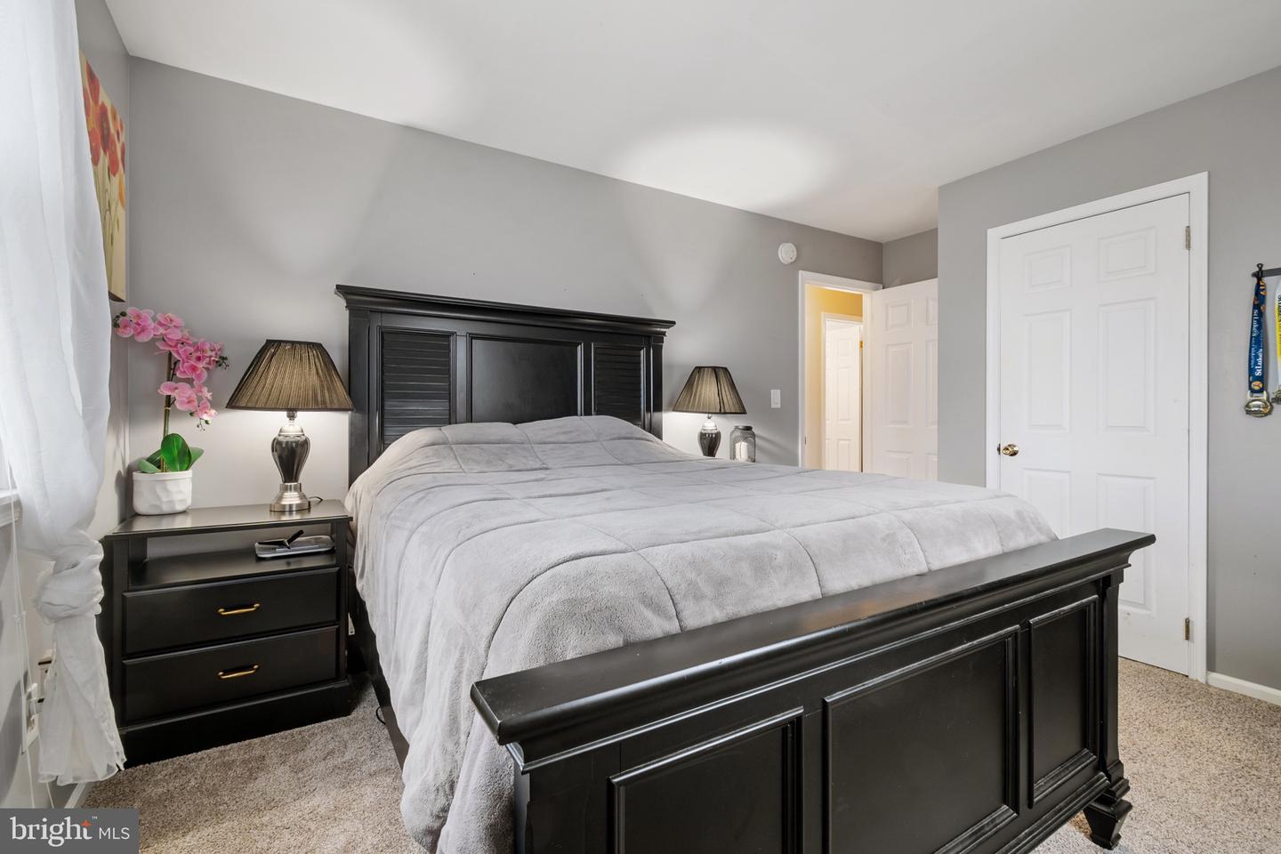 3495 Crestwood DRIVE