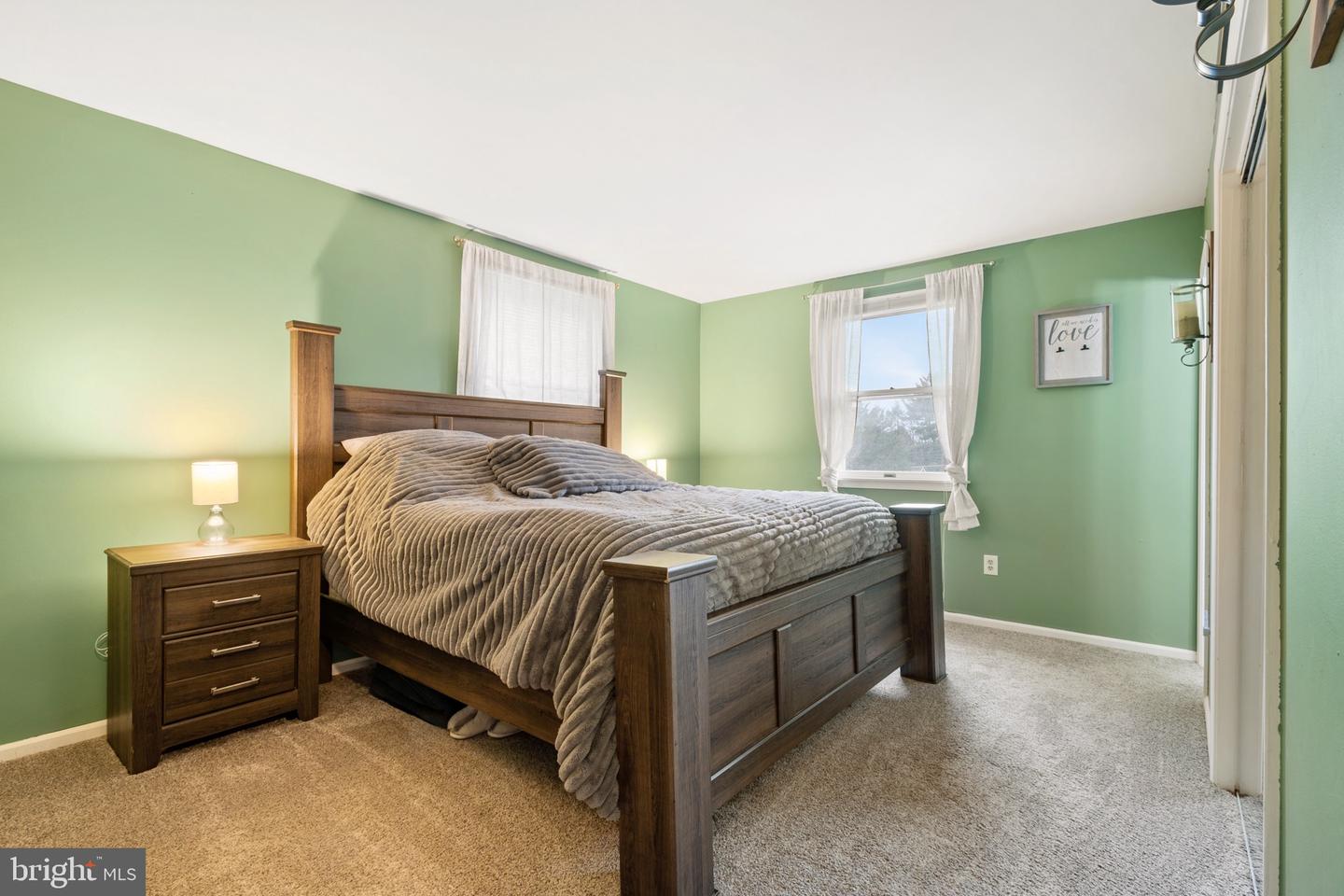 3495 Crestwood DRIVE