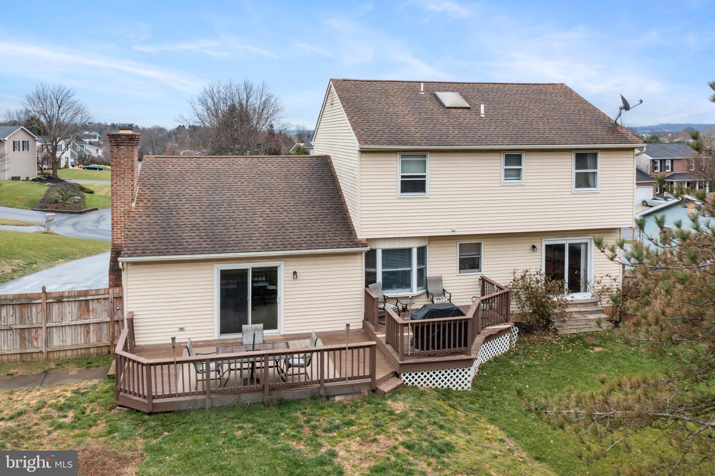 3495 Crestwood DRIVE