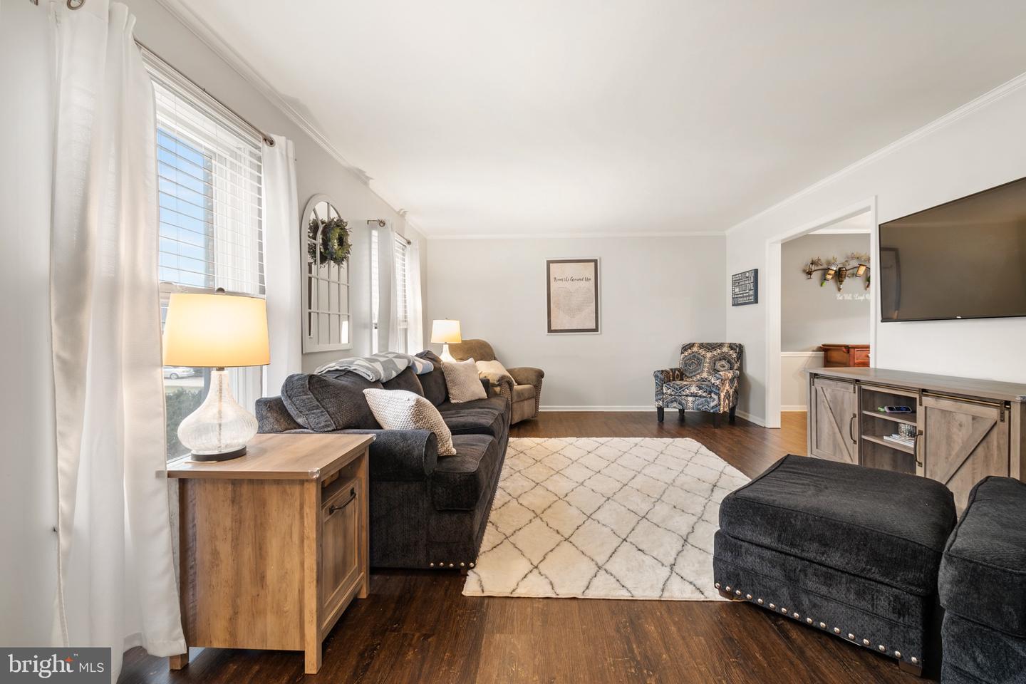 3495 Crestwood DRIVE