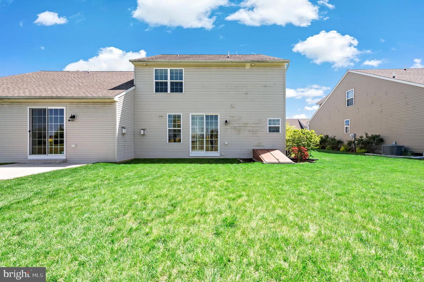 920 Graystone Cir