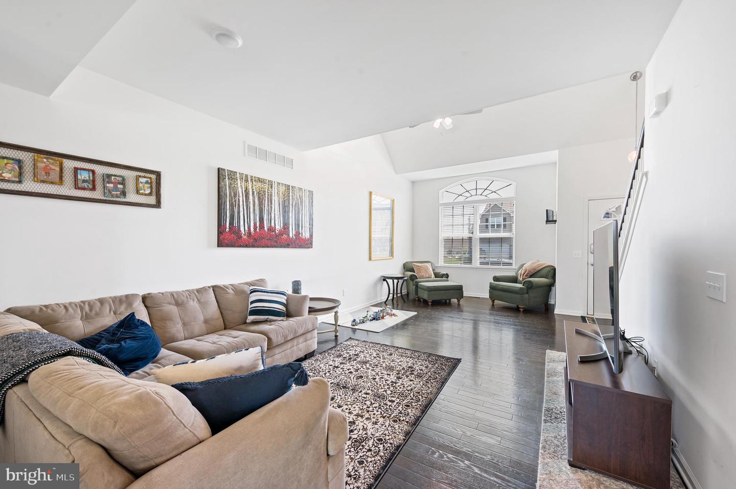 920 Graystone Cir