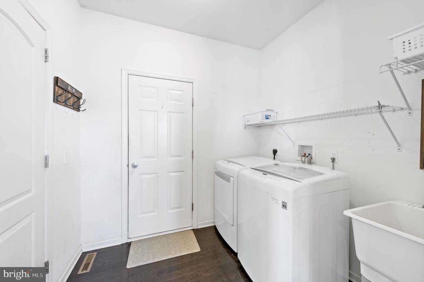 920 Graystone Cir