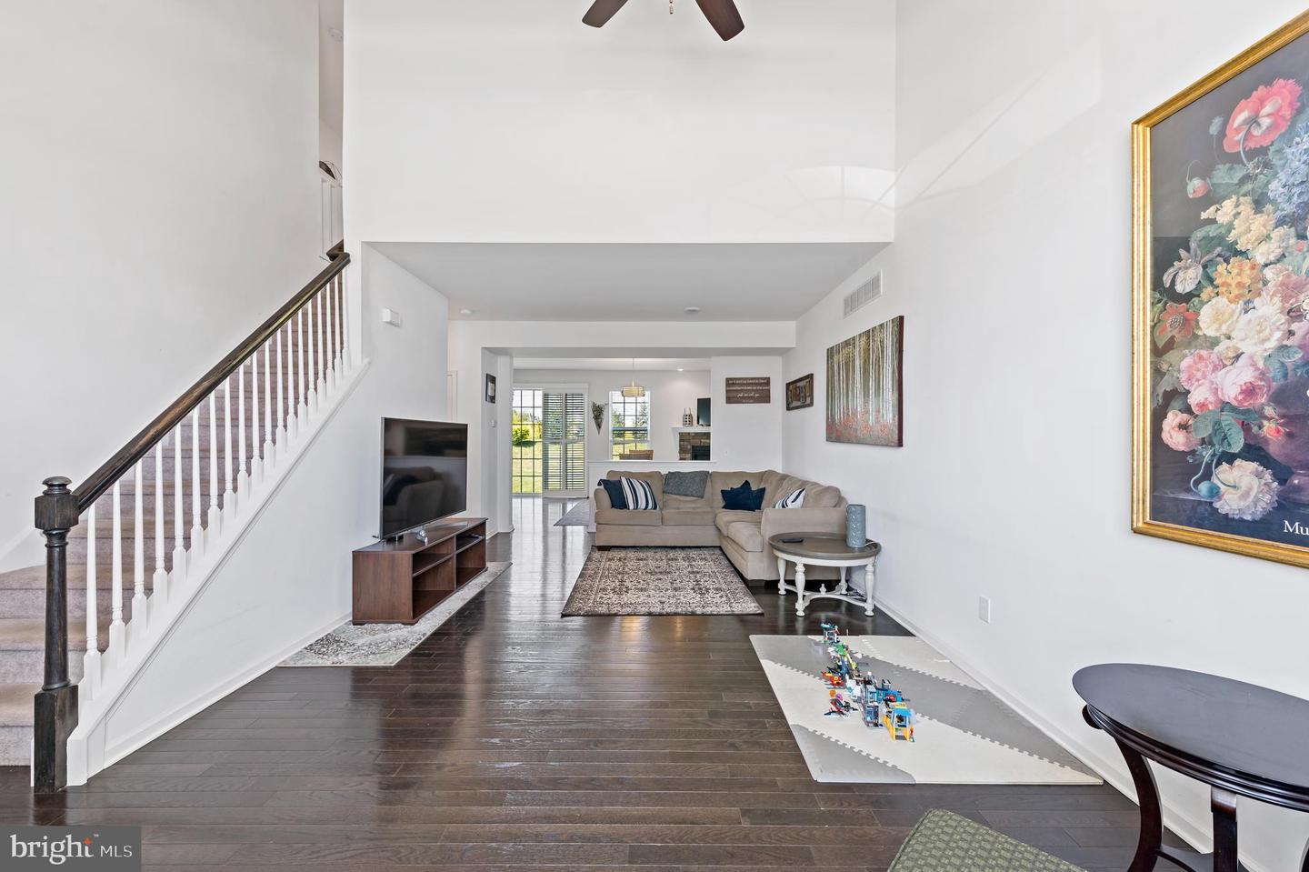 920 Graystone Cir