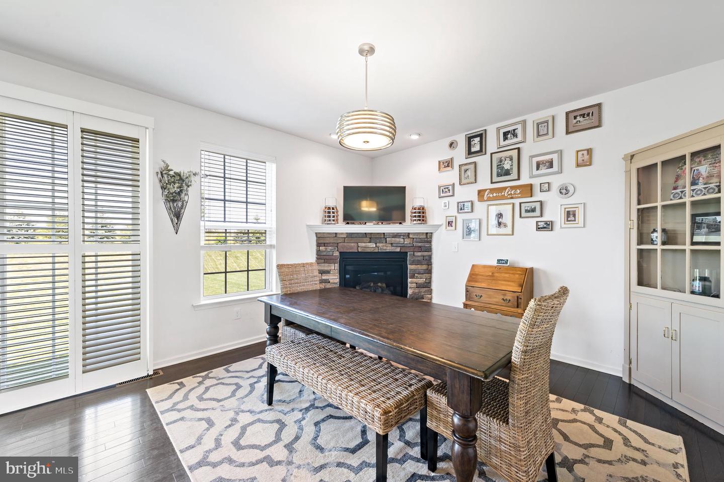 920 Graystone Cir