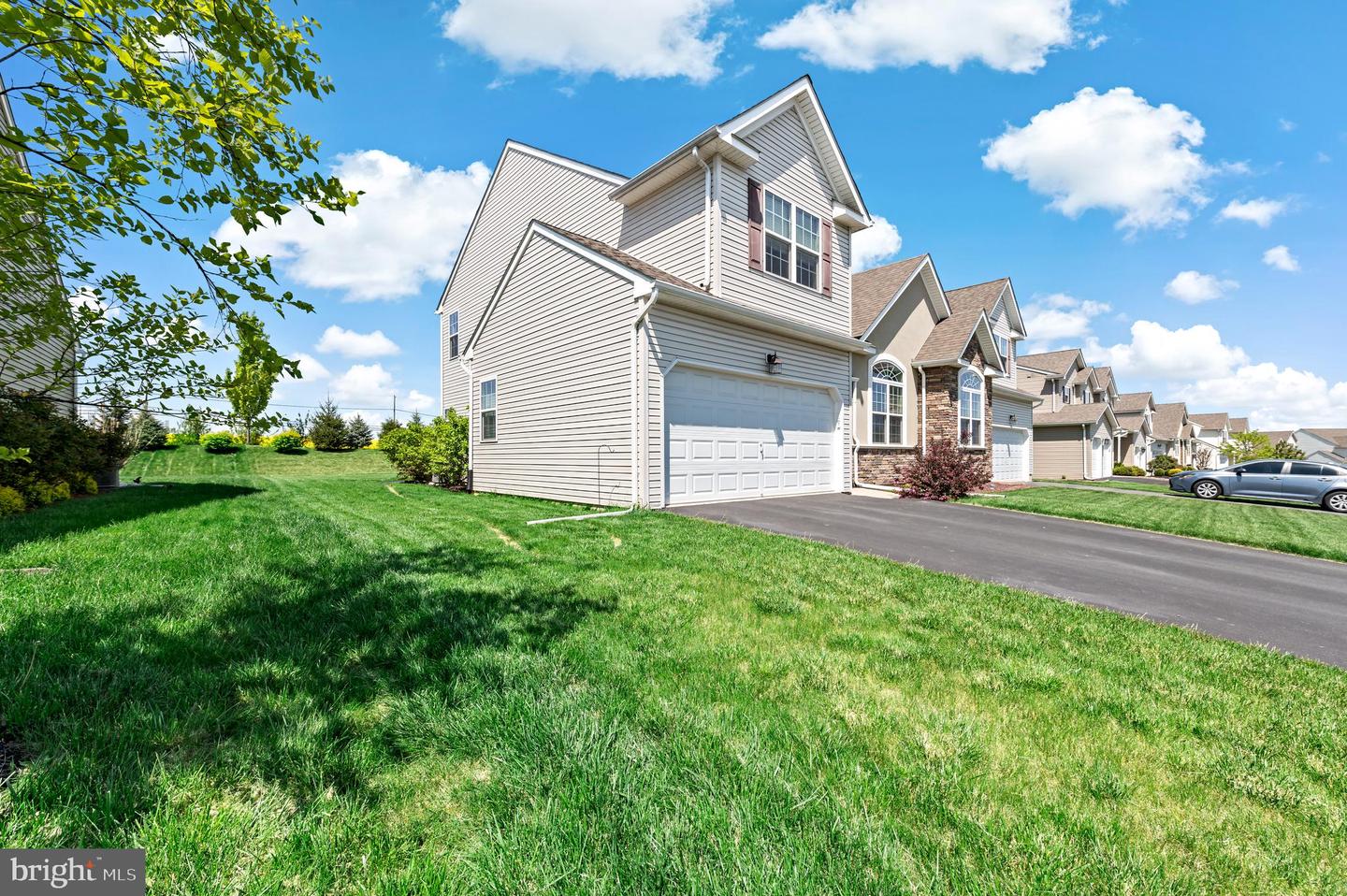 920 Graystone Cir