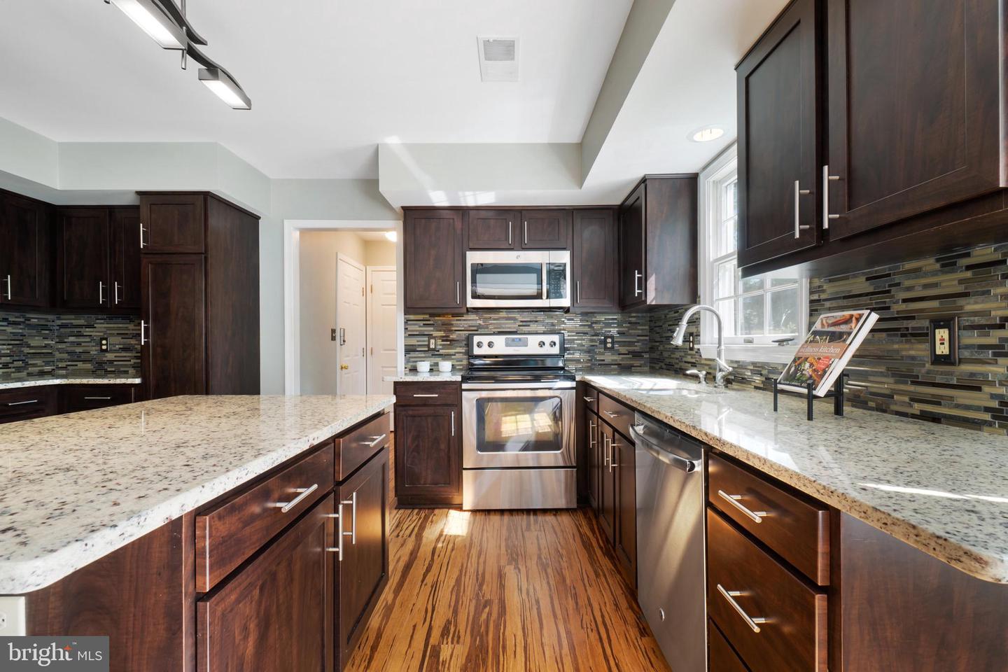 3325 Abbey COURT