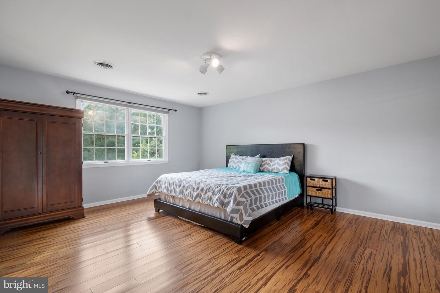 3325 Abbey COURT