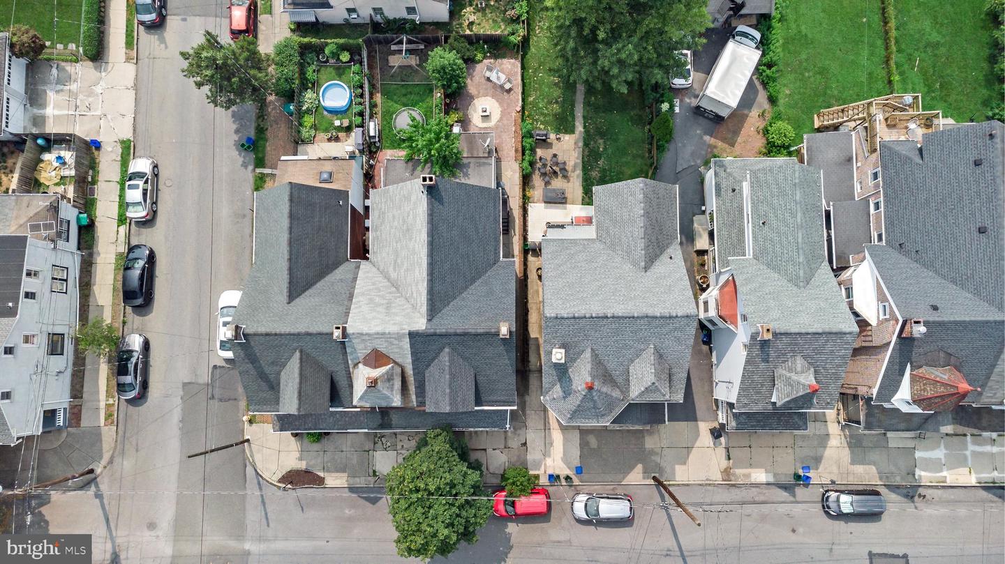 731 High St