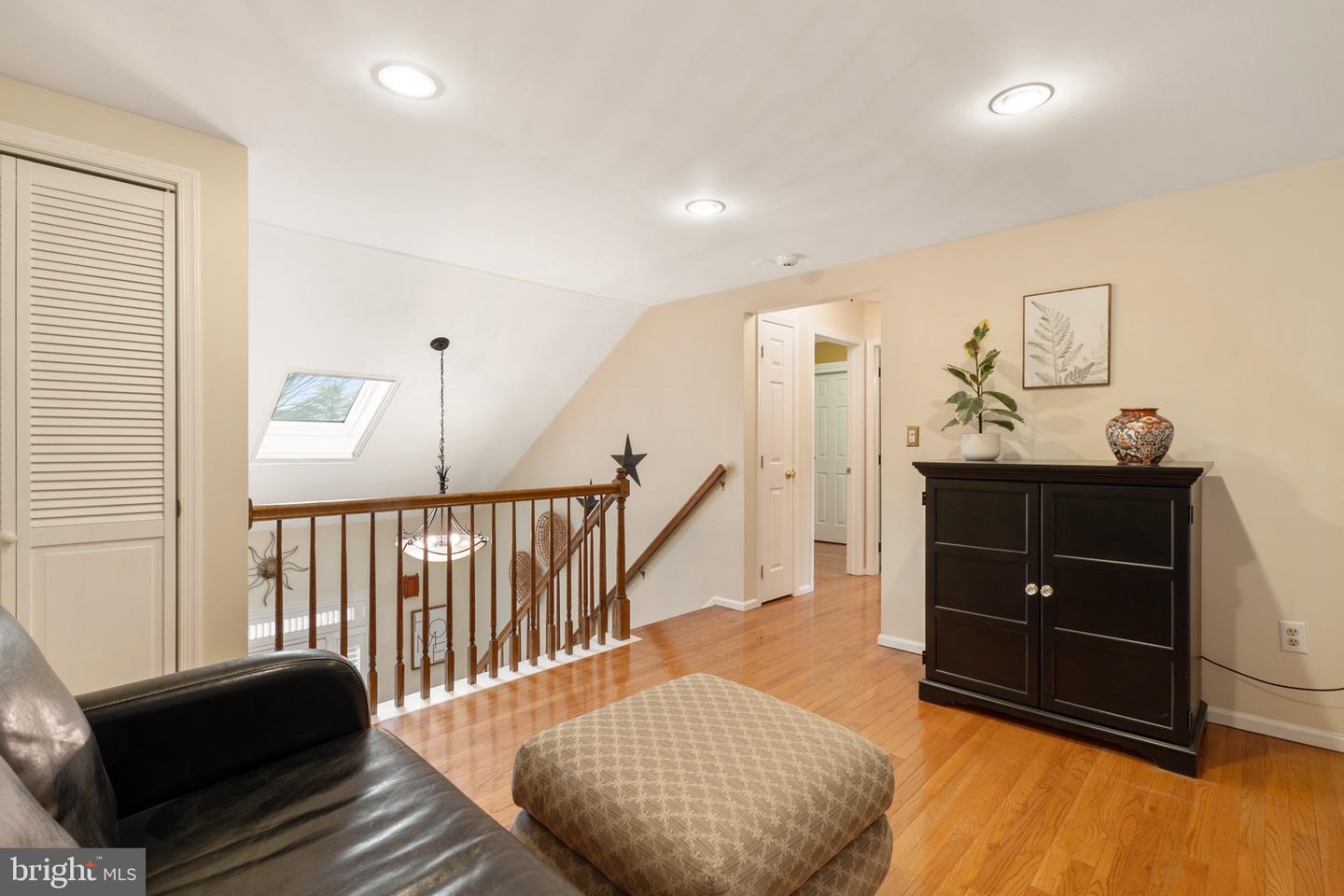 3246 Oakland Square Dr